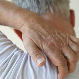 Human causes scratching itch