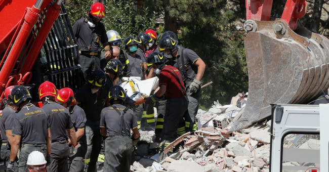 Hundreds of earthquake aftershocks rocked Italy