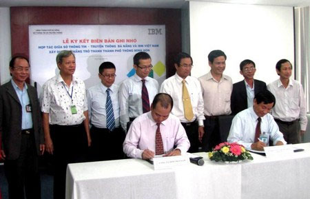 IBM supports Danang to build a smart city