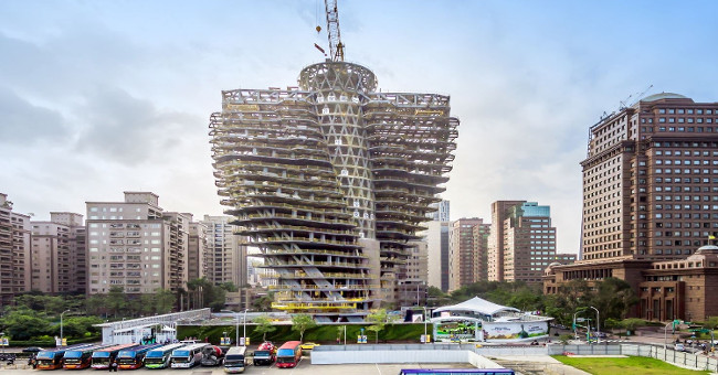 Impressive buildings 'eat' CO2