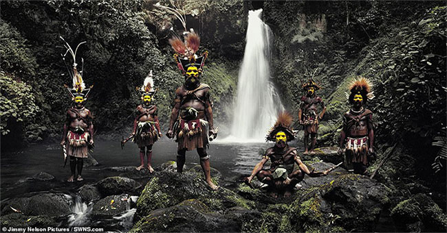 Impressive photos of the tribes that are about to disappear forever in the world