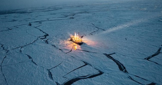 Impressive sea photos at World Ocean Day