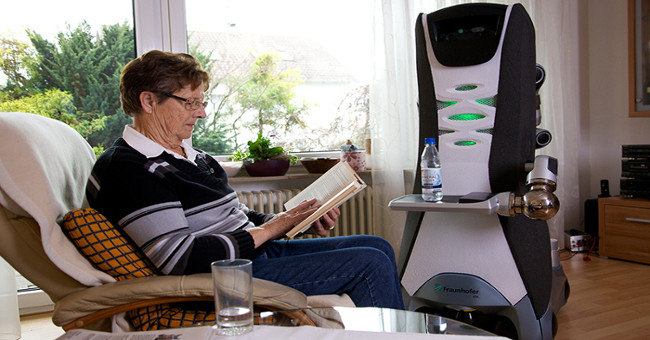 In 2050, do women push all the housework for robots?