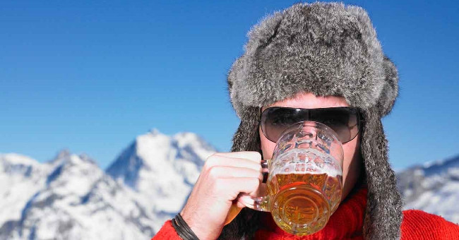 In fact, drinking alcohol warms people