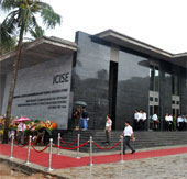 Inaugurating an international science center in Binh Dinh