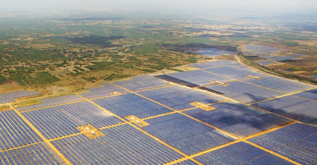 India inaugurates the world's largest solar power plant