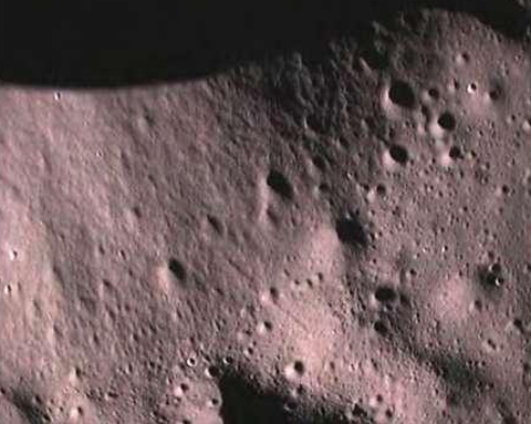 India lost contact with the moon probe