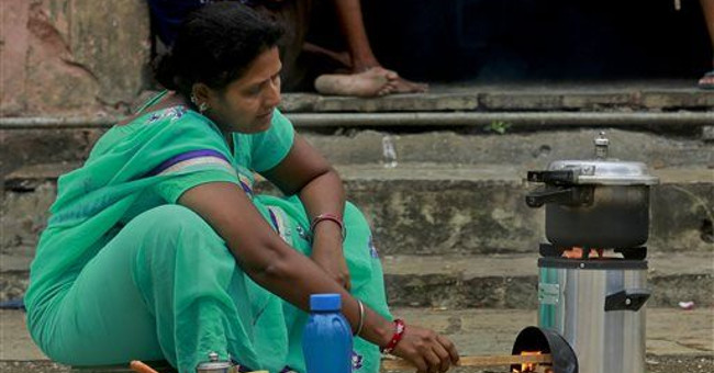 India prioritizes 'clean kitchen' to combat climate change