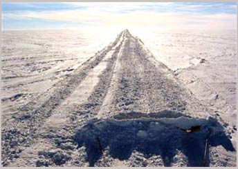 India 'race' to Antarctica