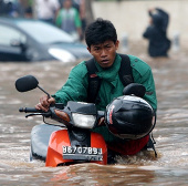Indonesia: Heavy rain makes thousands of houses flooded