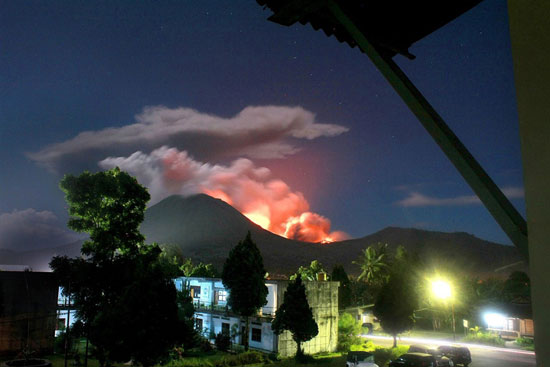Indonesian volcano sprayed smoke hundreds of meters