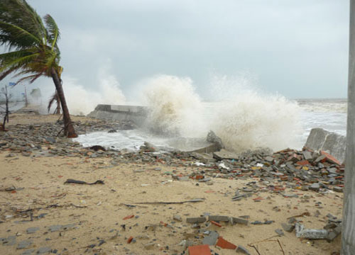 Install 10 tsunami warning stations in Da Nang
