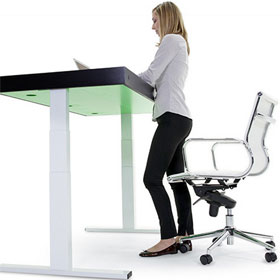 Intelligent workstation for office workers