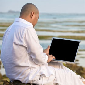 Internet causes 'tempt' people