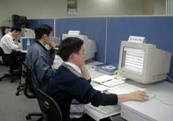 Internet convergence disturbs human resources