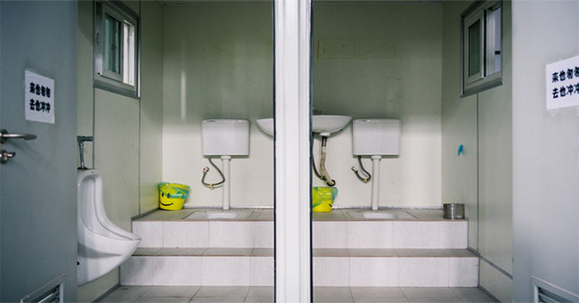 Inventing the toilet, billionaire Bill Gates will save the world $ 233 billion