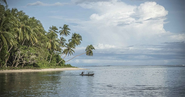 Isolated life on the archipelago between the Pacific Ocean