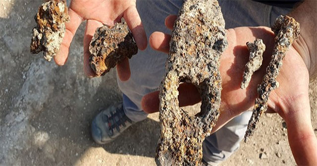 Israel discovered 1,400-year-old iron nails and hammers from Eastern Rome