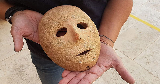Israel showcased a 9,000-year-old sandstone neck mask