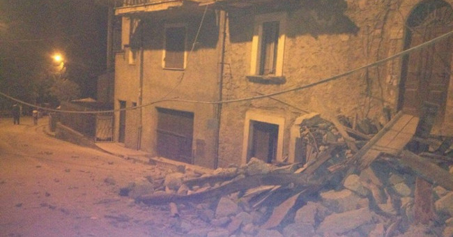 Italy: Earthquake of 6.2 Richter scale, almost the entire town was completely destroyed