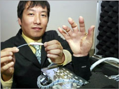 Japan develops artificial joint hands