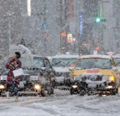 Japan: Snow storms cause hundreds of flights to be canceled