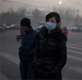 Japanese air pollution alarm from China
