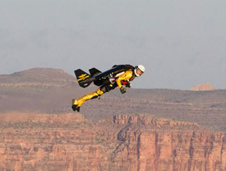 'Jet people' fly over giant canyons