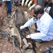 Khai excavated an ancient tomb for 300 years in Hanoi