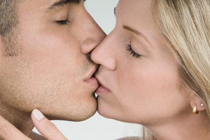 Kisses can spread HPV viruses