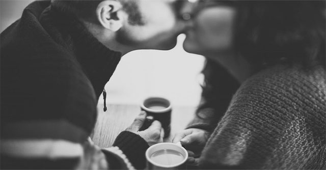 Kissing can also spread HPV sex disease