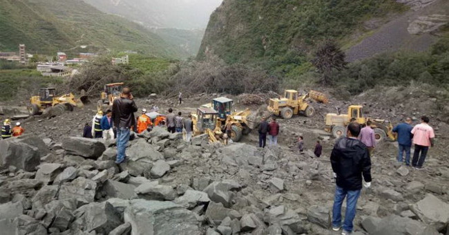 Landslides in China, 100 people may be buried