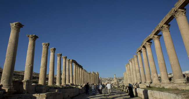 Laser map the ancient city in Jordan