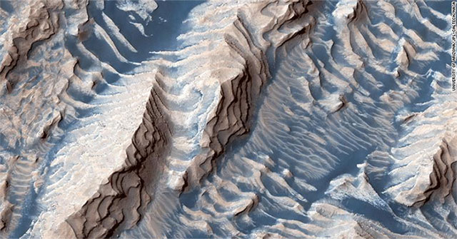 Latest photos of scenes never seen on Mars