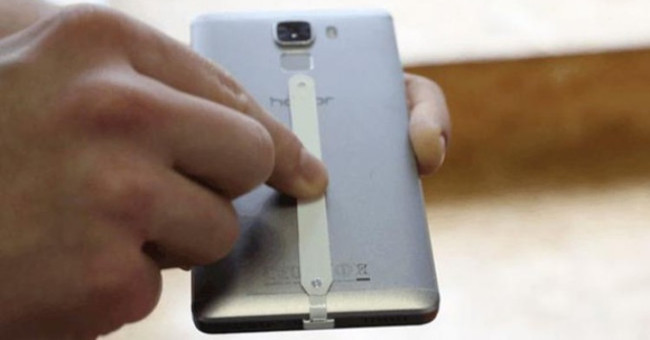 Launches 'super charger' that can charge wirelessly for all devices