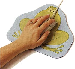 Left-handed people think faster than right-handed people