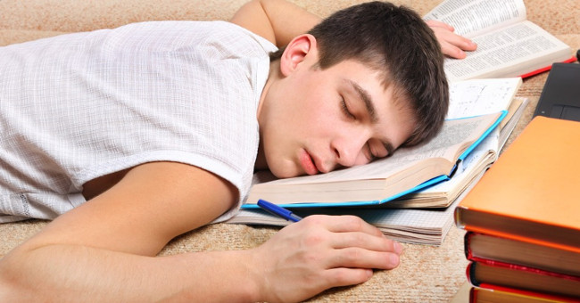 Let young people get enough sleep if they don't want to turn them into criminals later