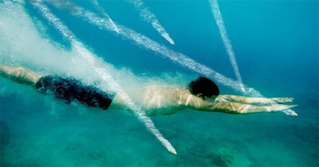 Life is like a movie: If it is shot, is it safe to dive into the water?