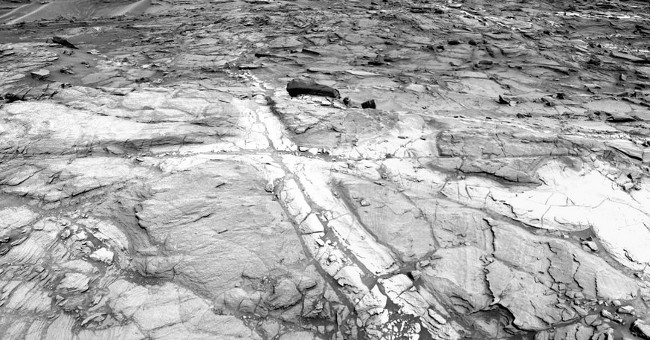 Life may have existed 700 million years on Mars
