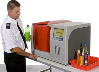 Liquid-proof scanner at the airport