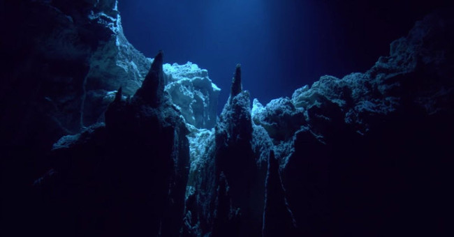 Listen to the mysterious sound obtained from the deepest