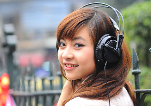 Listening to music too loud can drive women crazy