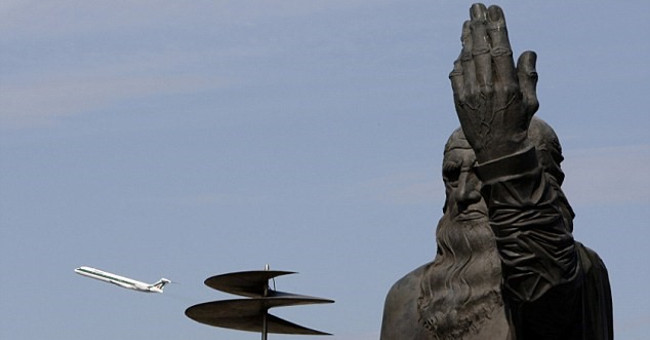 Little secret at world famous landmarks