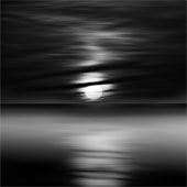 Lonely moments through long exposure photos
