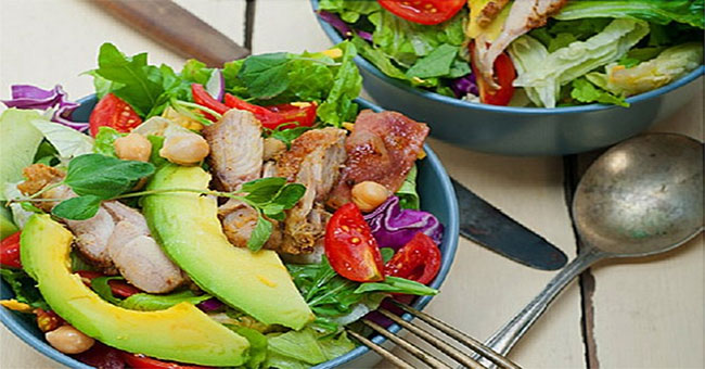 Low-carb diets can reduce the lifespan of middle-aged people