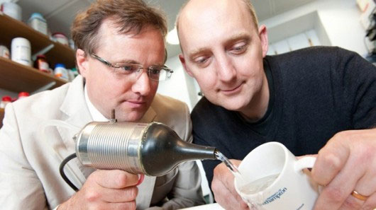 Make clean water from the ultrasonic tap