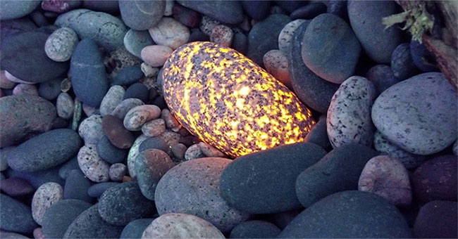 Make money by finding extremely rare glowing magic stones in America