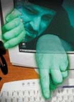 Malicious keylogger spreads over the Internet