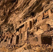 Marvel at the 'erect on the cliff' buildings