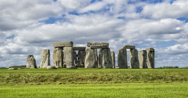Materials to help the ancient people transport tons of stone built Stonehenge